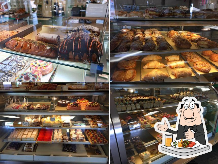 Food at Oak Mill Bakery