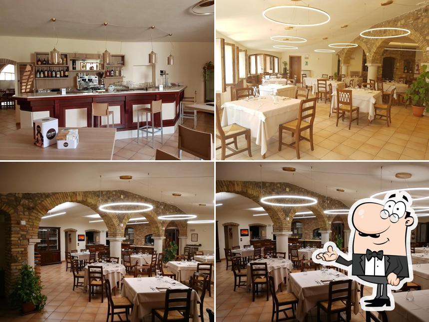 Dai un'occhiata agli interni di Osteria da Carlo
