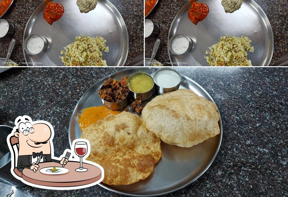 Chole bhature at Quality Hotel