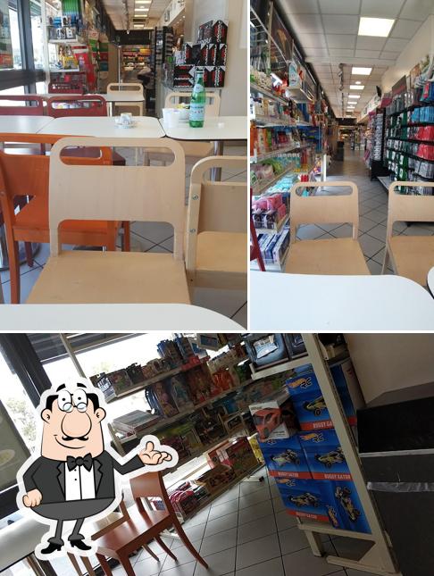 Gli interni di Autogrill Colle Tasso Sud