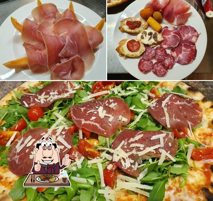 Scegli i un pasto a base di carne a Pizzeria Giubbino