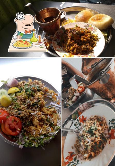 Food at Someshwar Bhel And Misal