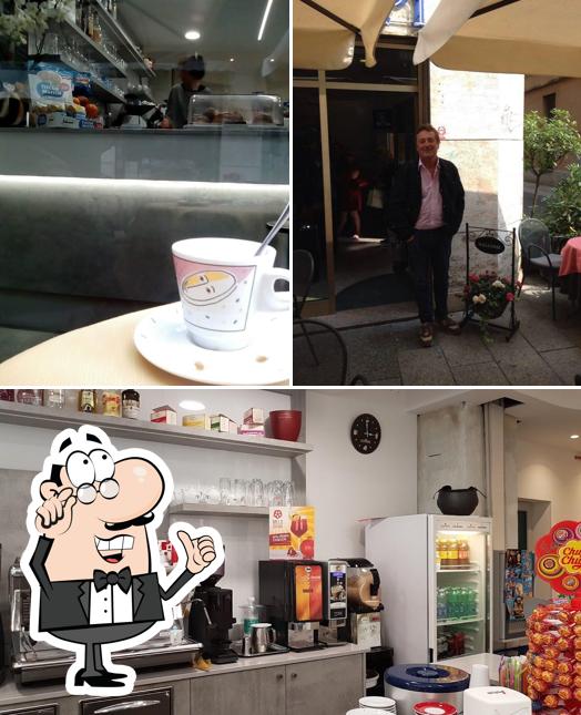 Dai un'occhiata agli interni di Bar Campi