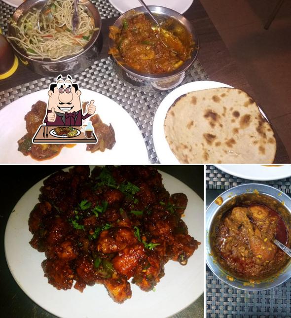 Try out meat dishes at Pakawan Restaurant