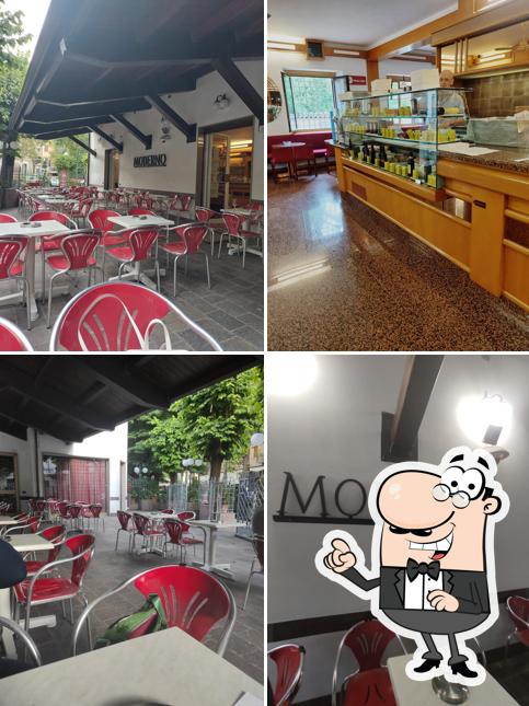 Siediti a un tavolo di Moderno
