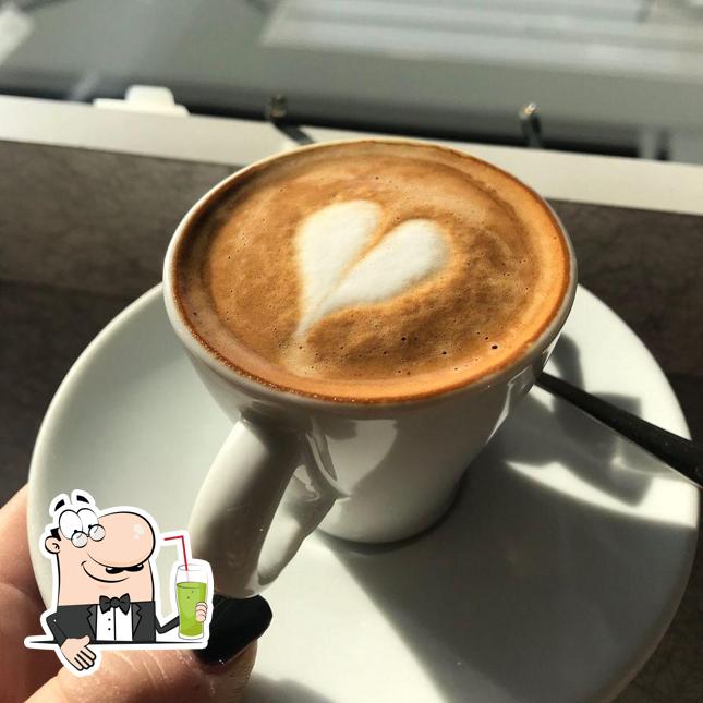 Goditi qualcosa da bere a Zerosessanta Coffee Bar