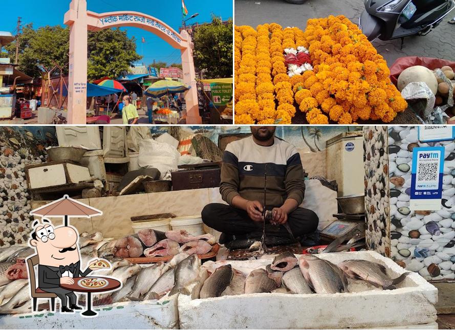 Take a look at the image depicting exterior and food at Fish Market - Sector 12 ( Aggarwal Sweet)