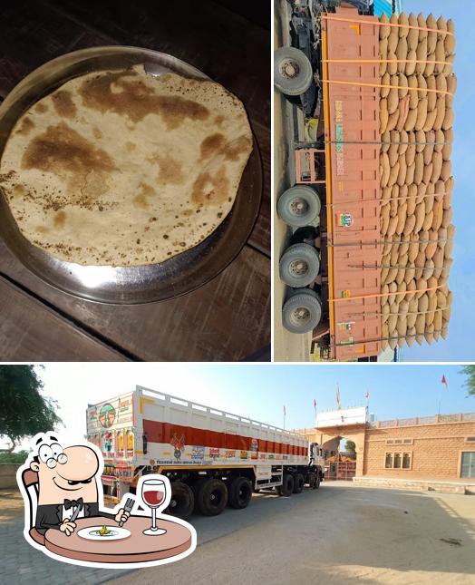 Food at Rajasthani Hotel 100 miter aage h
