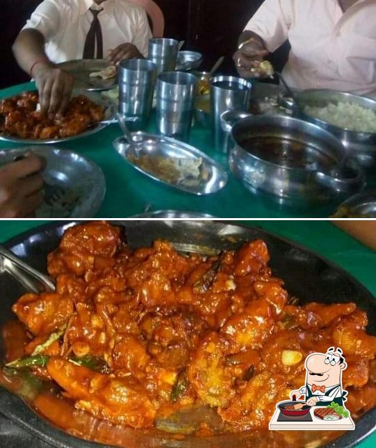 Pick meat meals at Shadbhawna Palace