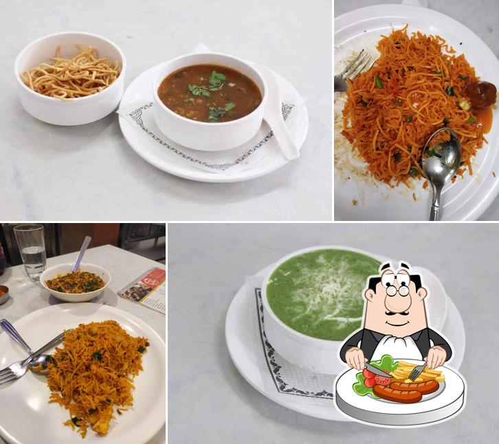 Food at Spice N Wok
