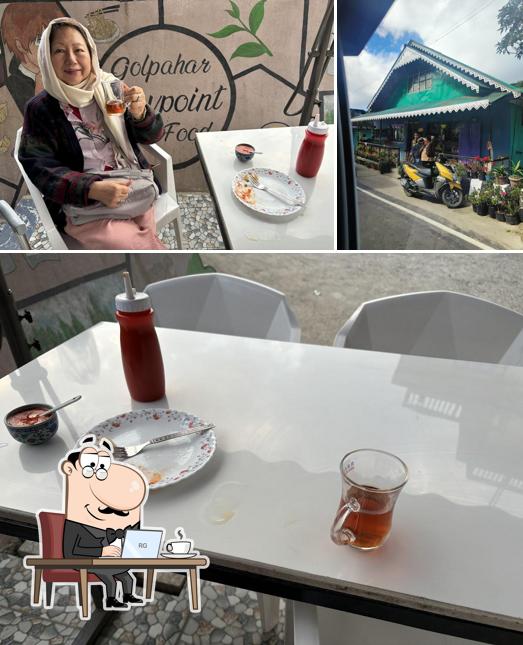 Golpahar Tea Shop is distinguished by interior and food