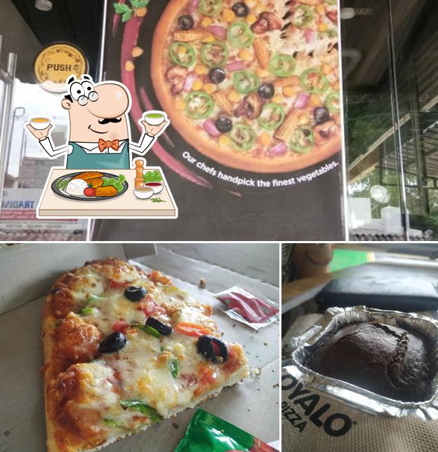 Food at Oyalo pizza Tiruppur