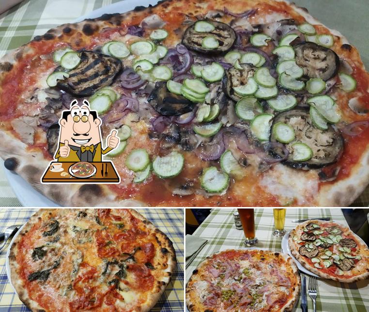 Scegli una pizza a Pizzeria Lapislazzulo