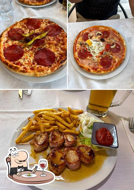 La foto della cibo e bevanda di Buffet Elita