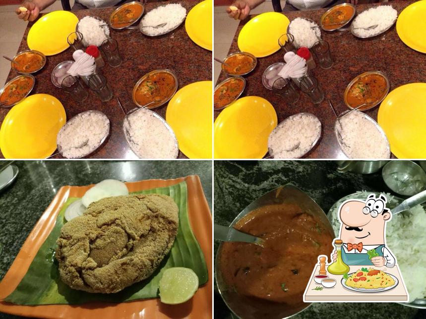 Food at Fish Curry Rice