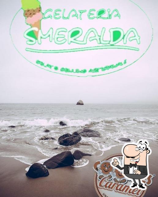 Gli esterni di Gelateria Smeralda