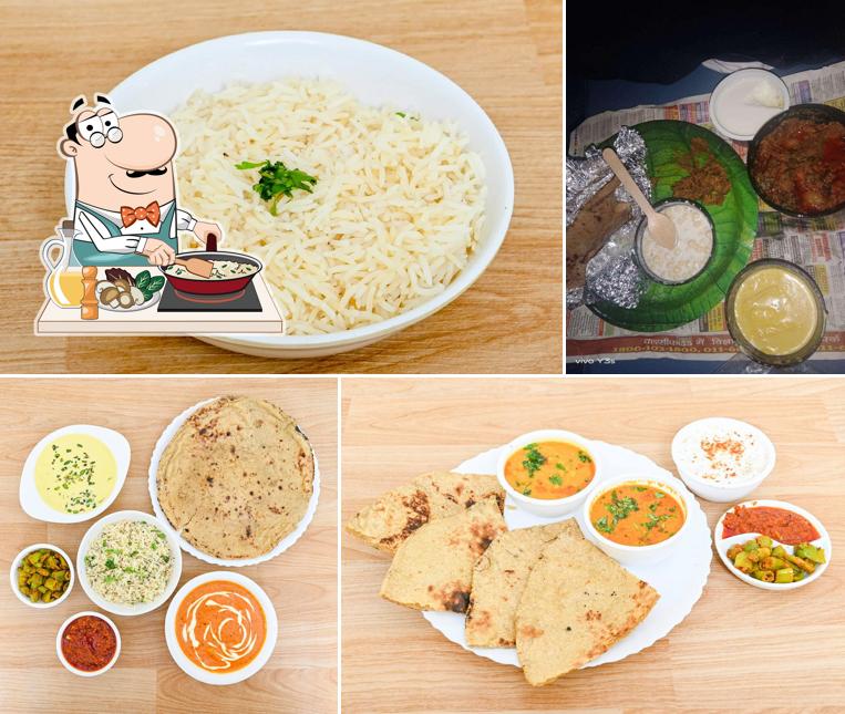 Fried rice at Mahaveer Rabri Bhandar