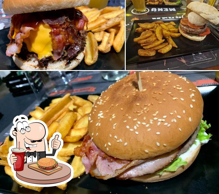 Ordina un hamburger a Mr. Smoky Drink&Grill