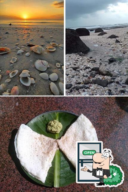 Among different things one can find exterior and food at संजय जाधव होम मेड कोंकणी फूड