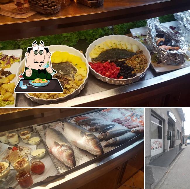 Antica Osteria della Lucciola si caratterizza per la cibo e esterno