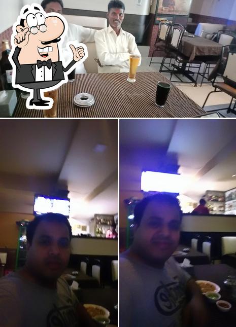 The interior of DNS BAR & RESTAURANT