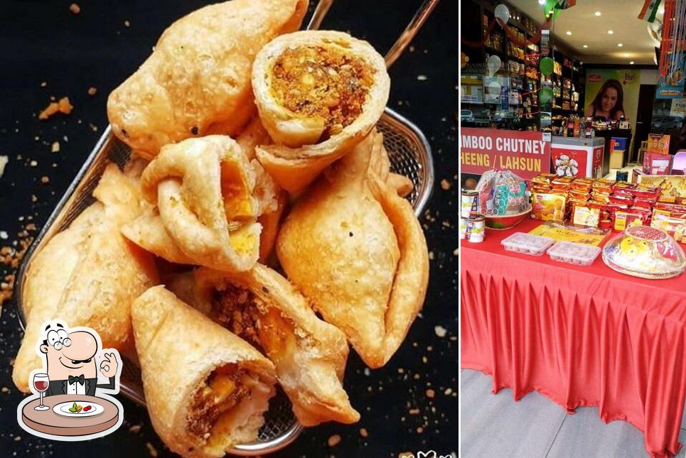 Food at Prakash Namkeen