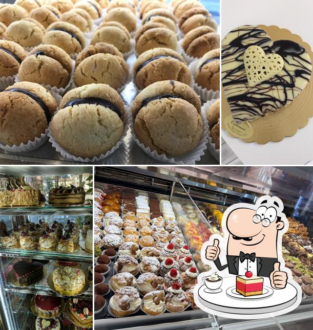 Gelateria Pasticceria Cremonesi offre un'ampia varietà di dessert