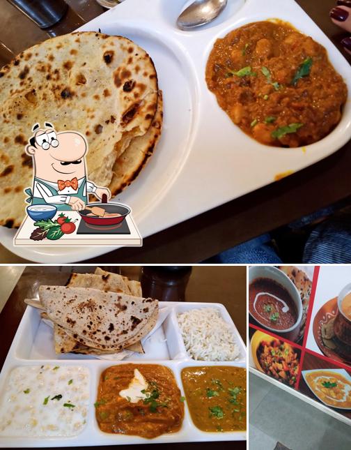 Chicken curry at Hotel Vaishno Mahal