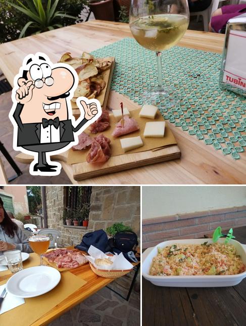 Questa è la foto che mostra la interni e cibo di anticabottegapontidibadia