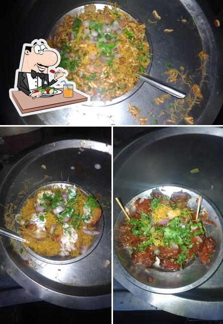 Food at Shri Mahalaxmi Bhel Centre