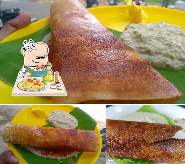 Food at (Old)Davangere Benne Dosa