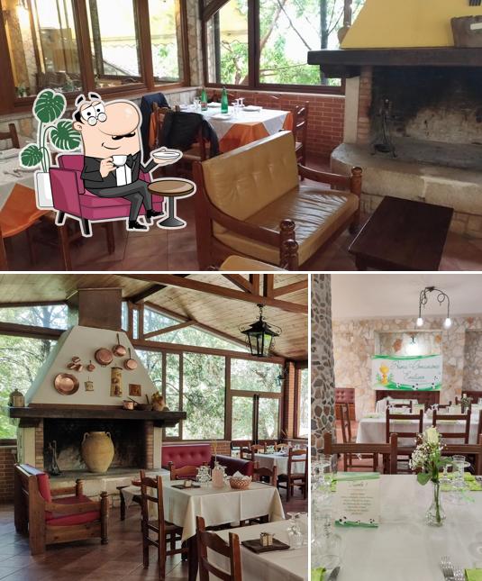 Siediti a un tavolo di Agriturismo Valle degli Ulivi