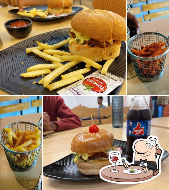 Food at HASHTAG RJ CAFE