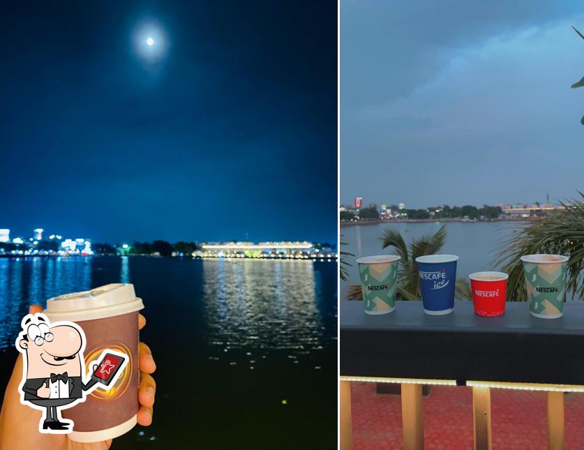 The exterior of Café - Nescafé Marine Drive