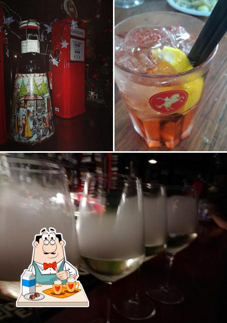 Goditi qualcosa da bere a Libertine