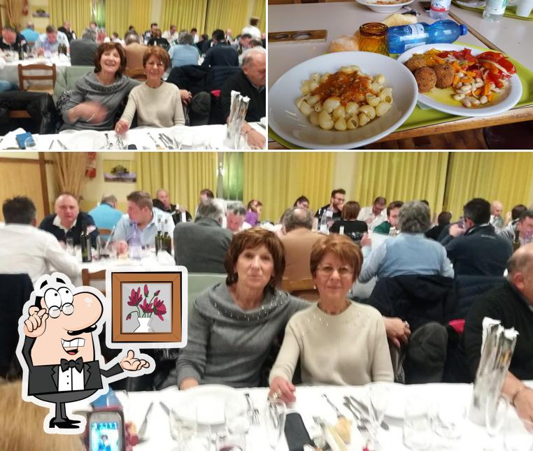 La foto della interni e cibo di Centro Sociale