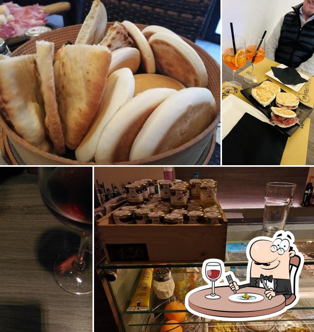 Cibo al Vinoteca Modena