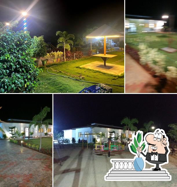 Aadhiksha Coffee Shop & Restarunt