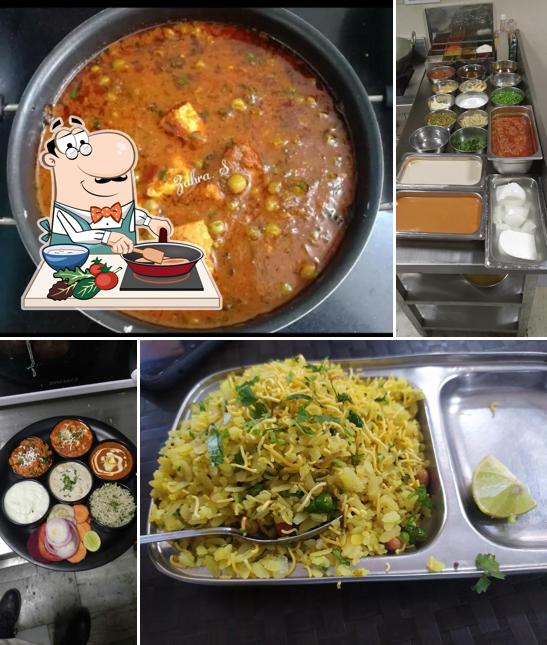 Chicken curry at BHAGAT AHAR BHAWAN