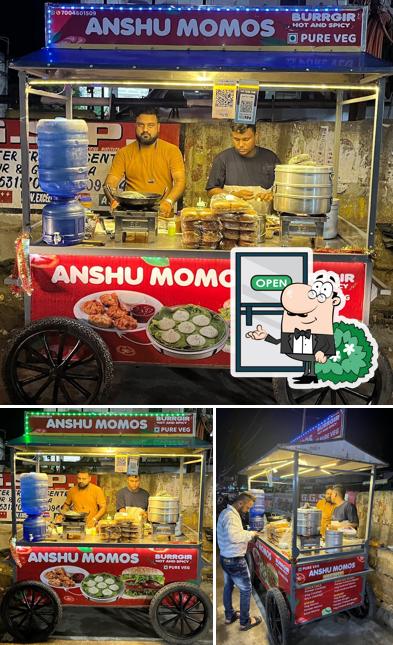 The exterior of Anshu Momos & Burgers