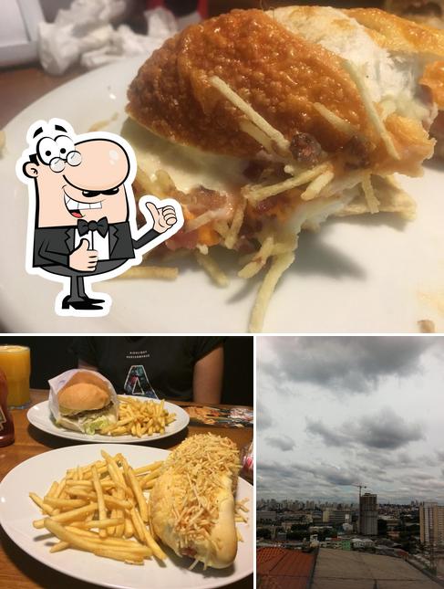 Here's a picture of Tod Dog Dogueria