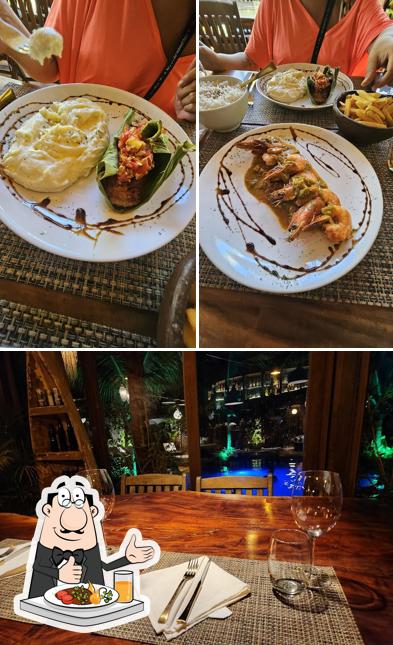 This is the photo displaying food and interior at Restaurante Chapadão