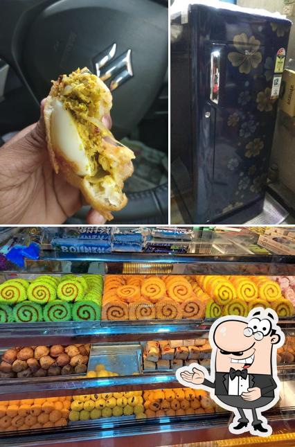 Here's an image of Famous Bakery