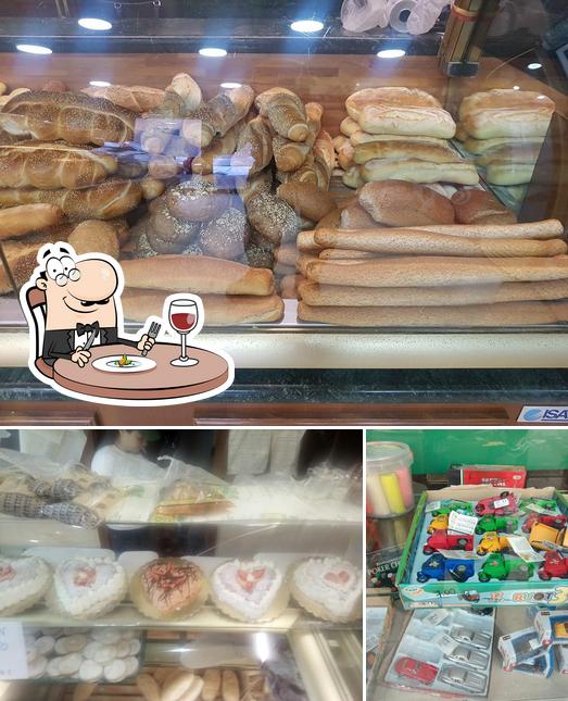 La immagine della cibo e interni di Pane e Pizza in Piazza di Bosco Sandro