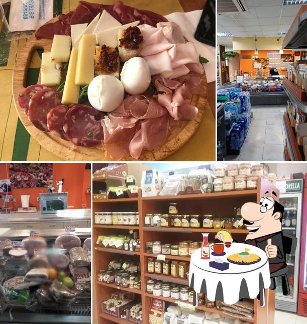 Piatto di formaggi al Gusto Ortigia Market