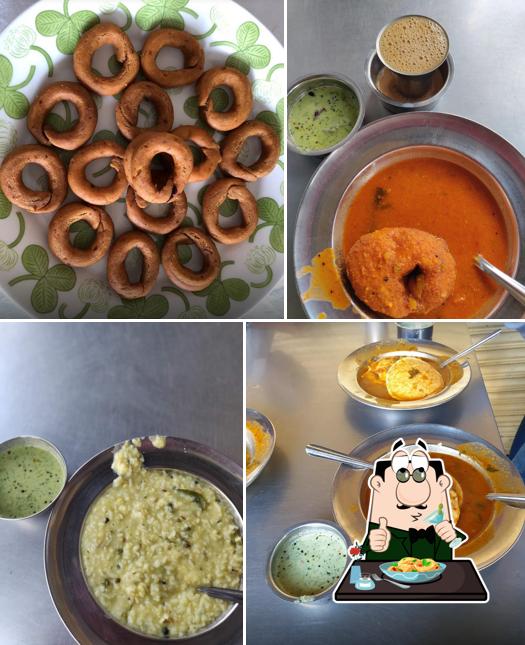 Food at Karigiri Refreshments