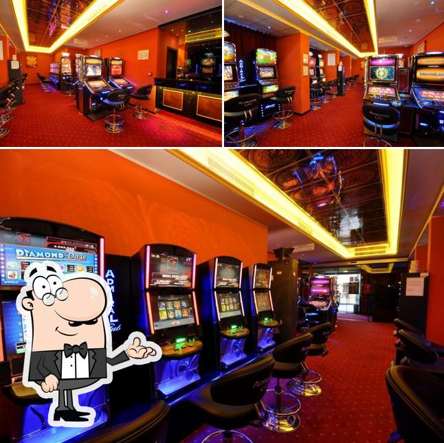 Sala Admiral SLOT & VLT si caratterizza per la interni e esterno
