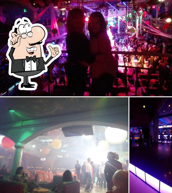 Gli interni di Discoteca Don Carlos