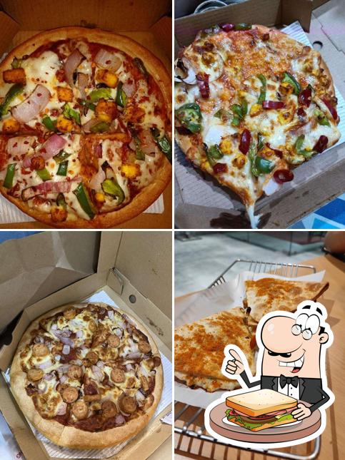 Grilled cheese sandwich at Pizza Hut Janakpuri C1, Delhi