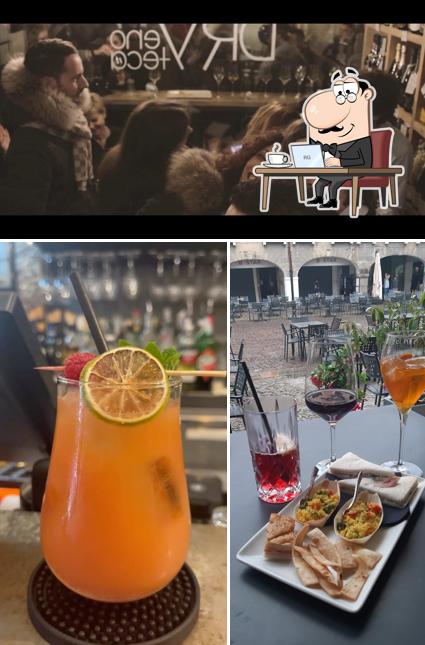 La immagine di interni e cibo da Enoteca Extra Dry